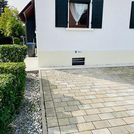 Kleine Ein Zimmer Wohnung Mit Gartenanlage ซาเลม ภายนอก รูปภาพ